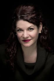Micha Marie Stevens dans le rôle de Sgt. Edi Sharp