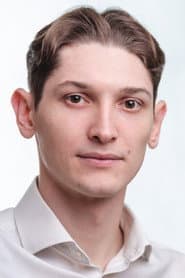 Oleksandr Ivanov as Soviet officer