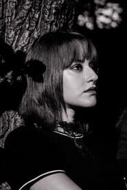 Anna Priscila Brandão as Bruxa 2