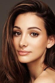 Olga Safari في دور Nichole Boyle