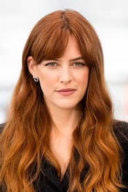 Riley Keough dans le rôle de Simple
