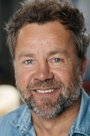 Fred Epaud في دور Wilfrid