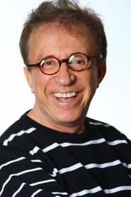 Moacyr Franco as Olavo