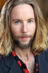 Greg Cipes في دور Beast Boy (voice)