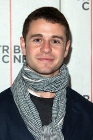 Nick Thurston dans le rôle de Blue Eyes