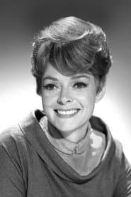 June Lockhart في دور Eunice St. Clair