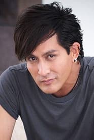 Pete Thongchua as Boss Yuan