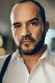Coco Prada في دور Papa Reyes