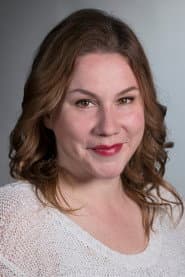 Annika Aapalahti as Stidin äiti / Manikyristi