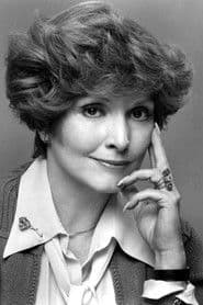 Patricia Barry dans le rôle de Music Student (uncredited)