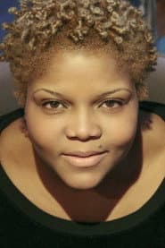 Lynda Mauze dans le rôle de Dolores