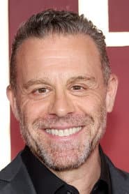 Matthew Rauch dans le rôle de Dan