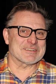 Bruno Moynot as Gilbert Sellman