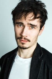 Michael Shea dans le rôle de Detective Inspector McQueen