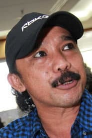 Opie Kumis as Bajaj Driver