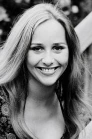 Hilary Dwyer في دور Ethne Burrows