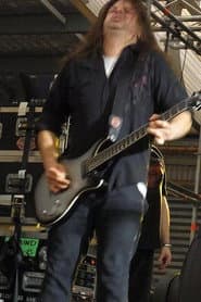 Milly Evans في دور Self - Keyboards, Backing Vocals