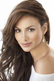 Patricia De Leon في دور Corazon