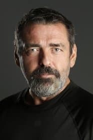 Angus Macfadyen في دور The Man