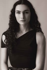 Mina Serrano dans le rôle de Self