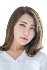 Hayashi Risa dans le rôle de Woman No. 2