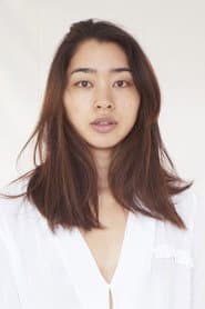 Yumi Narita في دور Keiko Nomura, mother of Lily