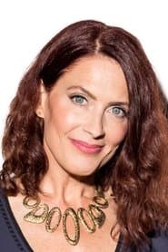 Vanessa Marshall في دور Poison Ivy (voice)
