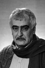 Фрунзе Довлатян في دور Melik Mansour