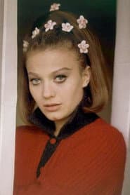 Greta Polyn as Annie