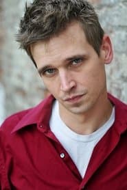 Chaney Morrow dans le rôle de Travis