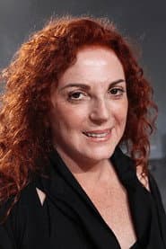 Derya Alabora dans le rôle de Ugur