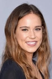 Matilda Lutz في دور Ava / Chinatsu
