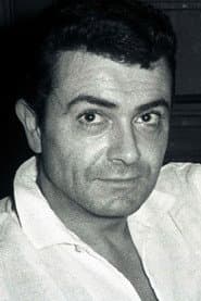 Claude Magnier في دور Gaston