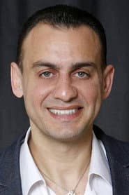 Hay Davidov في دور Vitali
