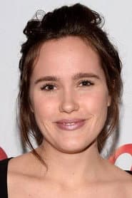 Eden Brolin في دور Riley
