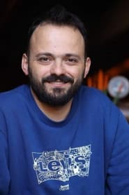 Besnik Krapi في دور Agim