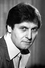 Joseph Bologna dans le rôle de Leo Schneider