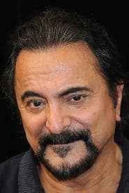 Tom Savini في دور Deputy Tolo