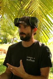 Thibault Rauby في دور Self - Directeur plongées profondes et assistant éclairages (Gombessa)
