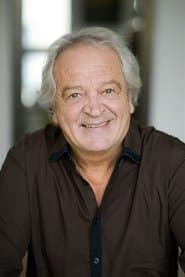 Jean-Marie Frin dans le rôle de Richard Guerra