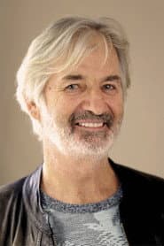 John Jarratt dans le rôle de Russell