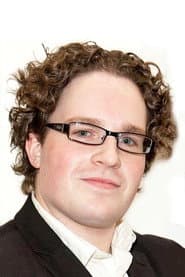 Toby Froud dans le rôle de Self