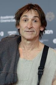 Albert Pla dans le rôle de Julián