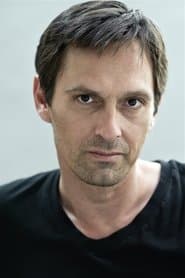 Patrick Hauthier في دور Yves
