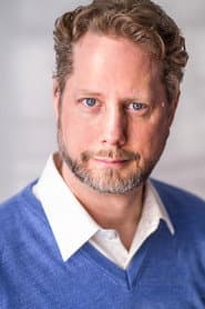 David Whiteley dans le rôle de Physiotherapist