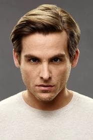 Kevin Zegers dans le rôle de Patrick Connally