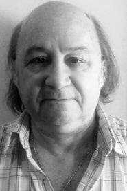 Jorge Noya dans le rôle de Aníbal