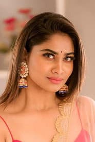 Shivani Narayanan dans le rôle de SI Marikozhundhu