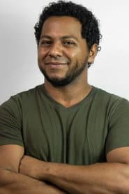 Edglê Lima dans le rôle de Claudio