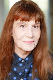 Catherine Giron as Old lady